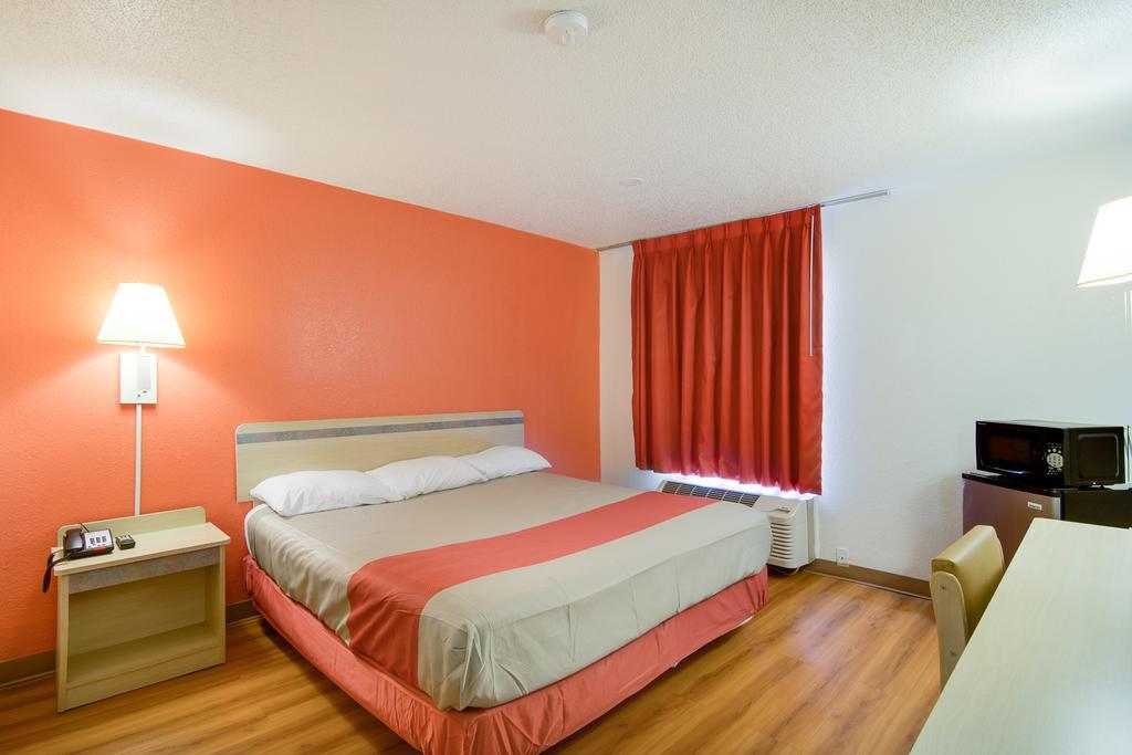 Motel 6-Waukegan, Il Exterior photo