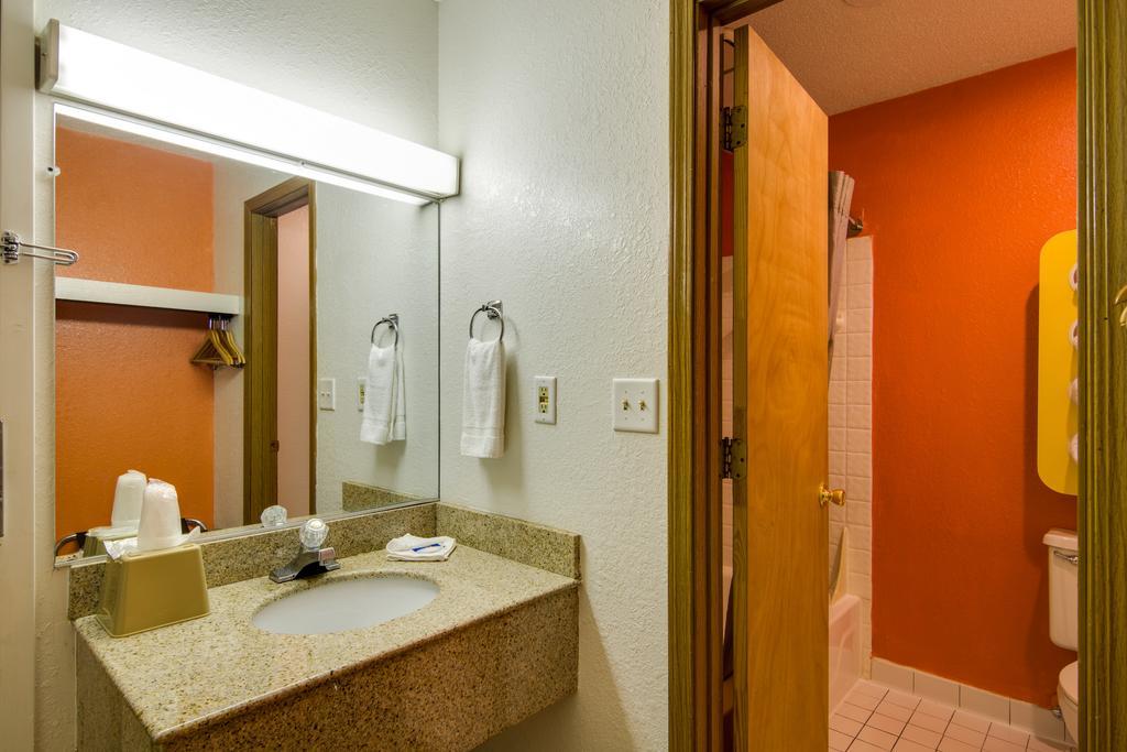 Motel 6-Waukegan, Il Exterior photo
